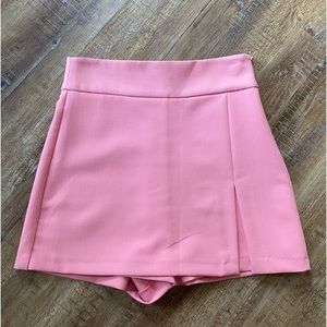 💓NEW💓 Zara Pink Skort w Slit